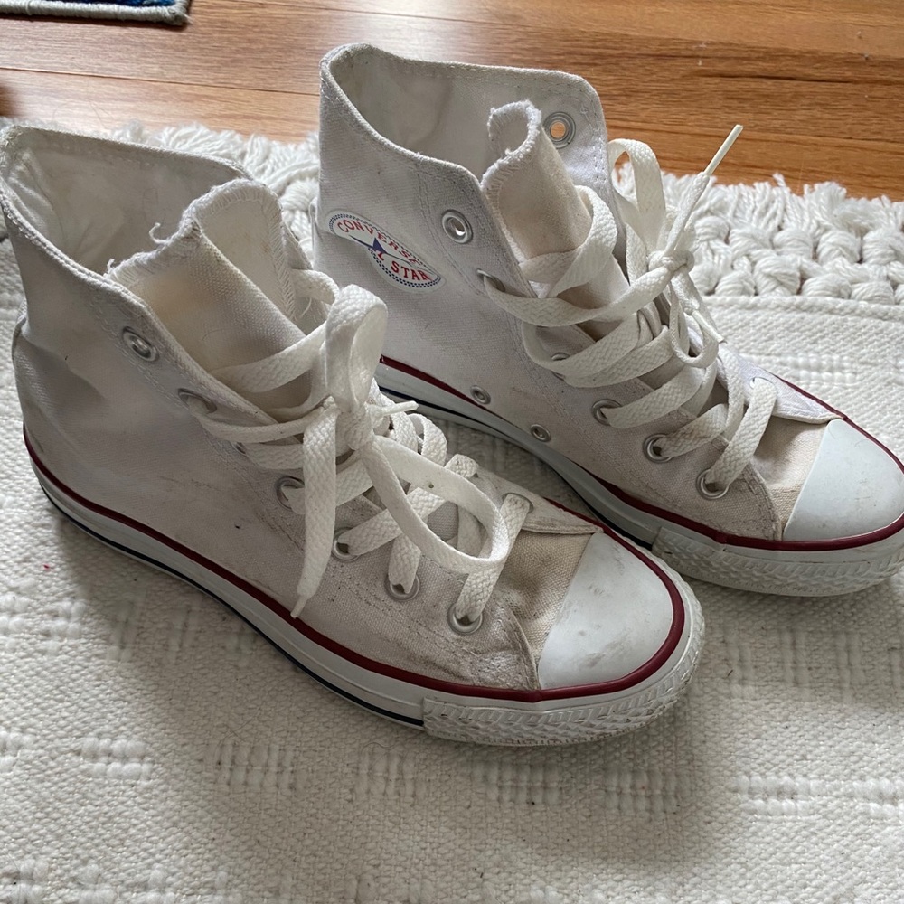 Converse high top in white